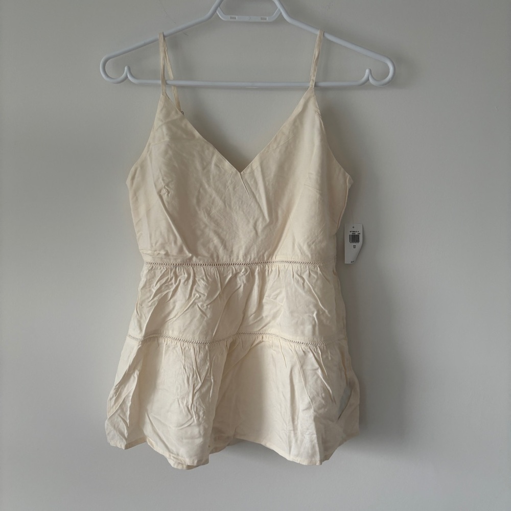 NWT Old Navy Cream Peplum Cami spaghetti strap tiered ladder lace Top – XS